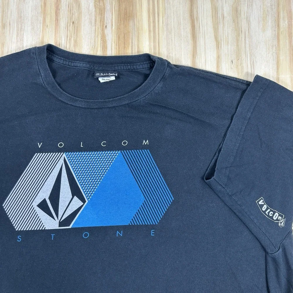 Vtg Y2k VOLCOM STONE Stencil Diamond Logo Graphic Skate Short Sleeve T Shirt 2XL